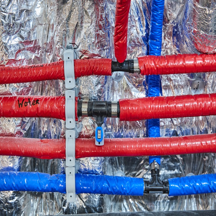 Van der Valk Shipyard (© Miquel Gonzalez) Van der Valk Shipyard (© Miquel Gonzalez)