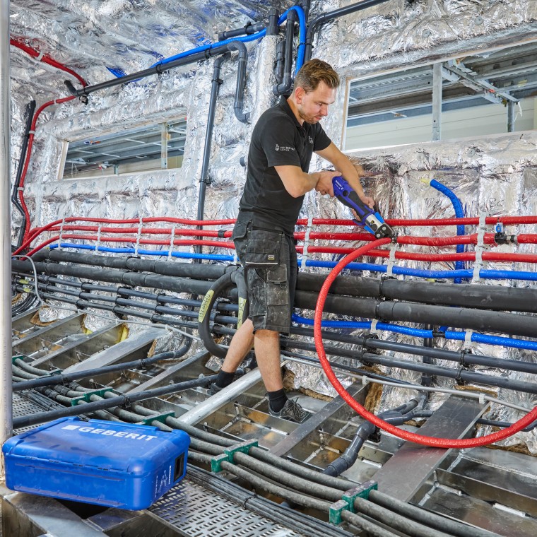 Van der Valk Shipyard (© Miquel Gonzalez) Van der Valk Shipyard (© Miquel Gonzalez)