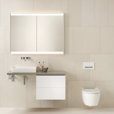 Asymmetrische wastafelcombinatie met onderkast Asymmetrische wastafelcombinatie met onderkast