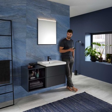 Mix & Match Geberit Acanto wastafel met Geberit ONE wastafelkast en open zijelement Mix & Match Geberit Acanto wastafel met Geberit ONE wastafelkast en open zijelement