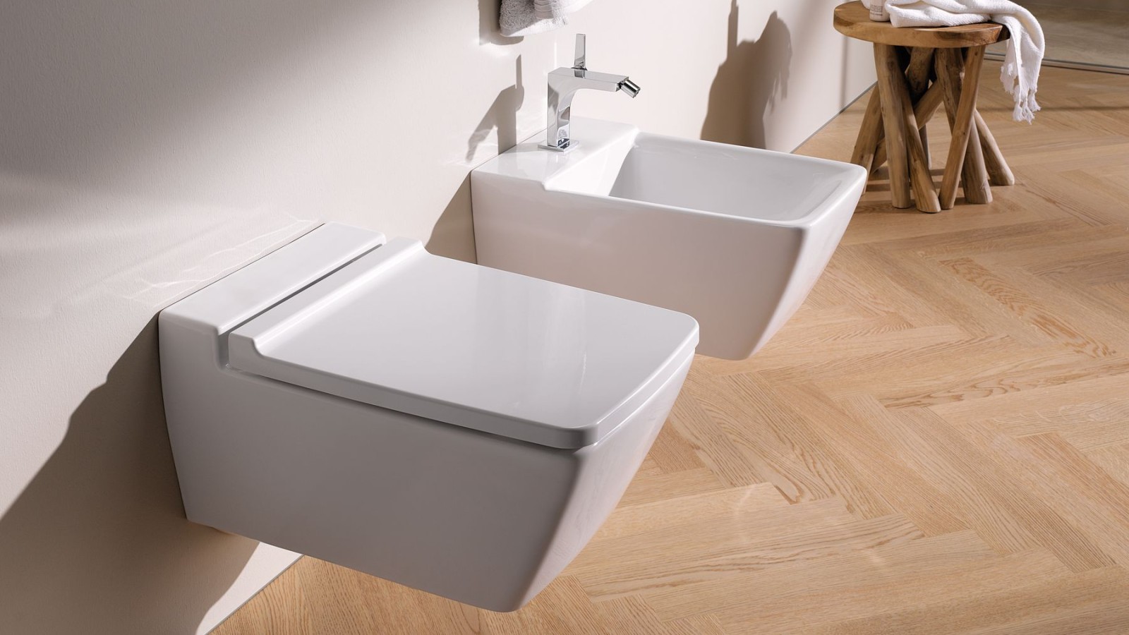Geberit Xeno² wc en bidet zonder overloop, met clou Geberit Xeno² wc en bidet zonder overloop, met clou