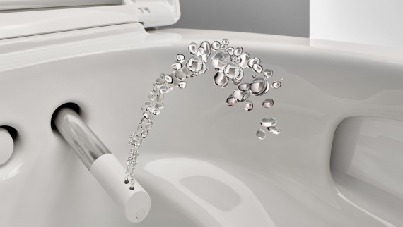 Geberit AquaClean douchewc met WhirlSpray douchestraal Geberit AquaClean douchewc met WhirlSpray douchestraal