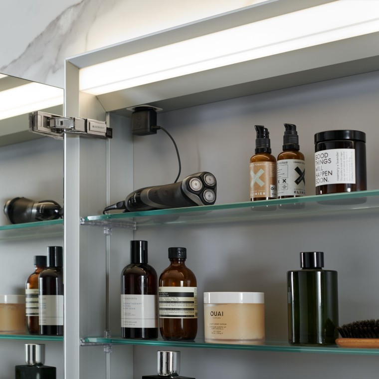 Geberit ONE spiegelkast met ComfortLight Geberit ONE spiegelkast met ComfortLight