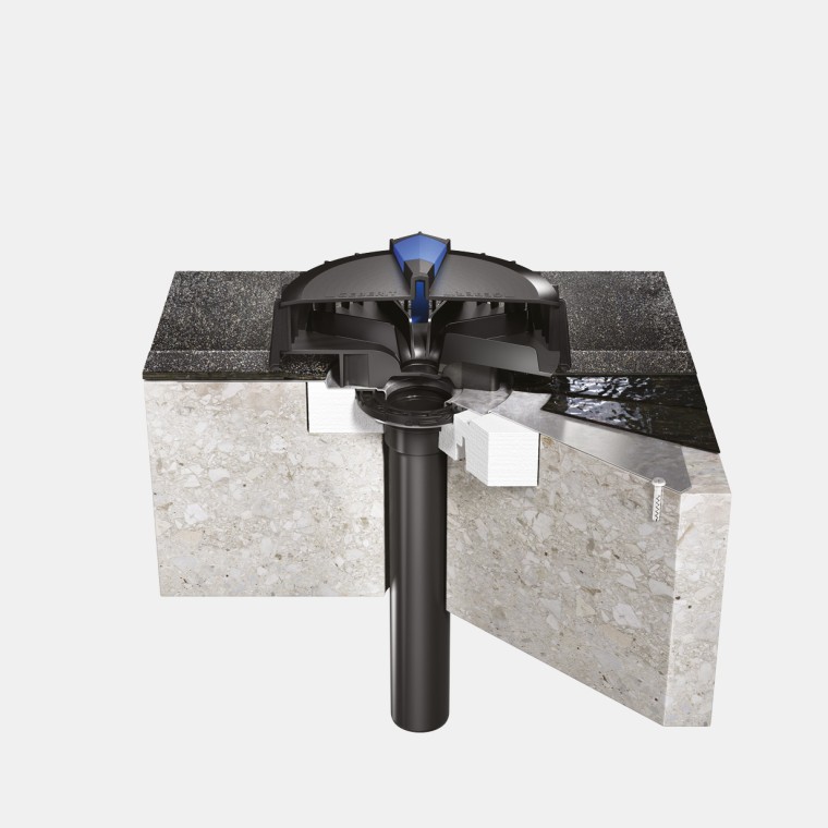 Installatie van Geberit Pluvia op een betondak met bitumen dakafdichting