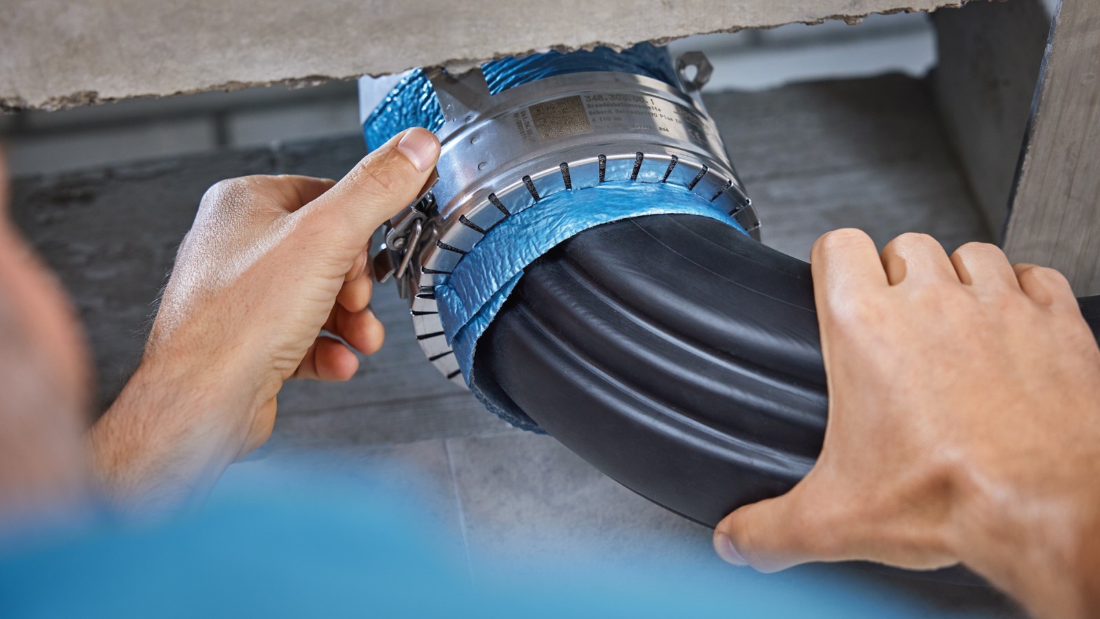 Installatie van Geberit RS90 Plus EN met de Geberit BottomTurn bocht