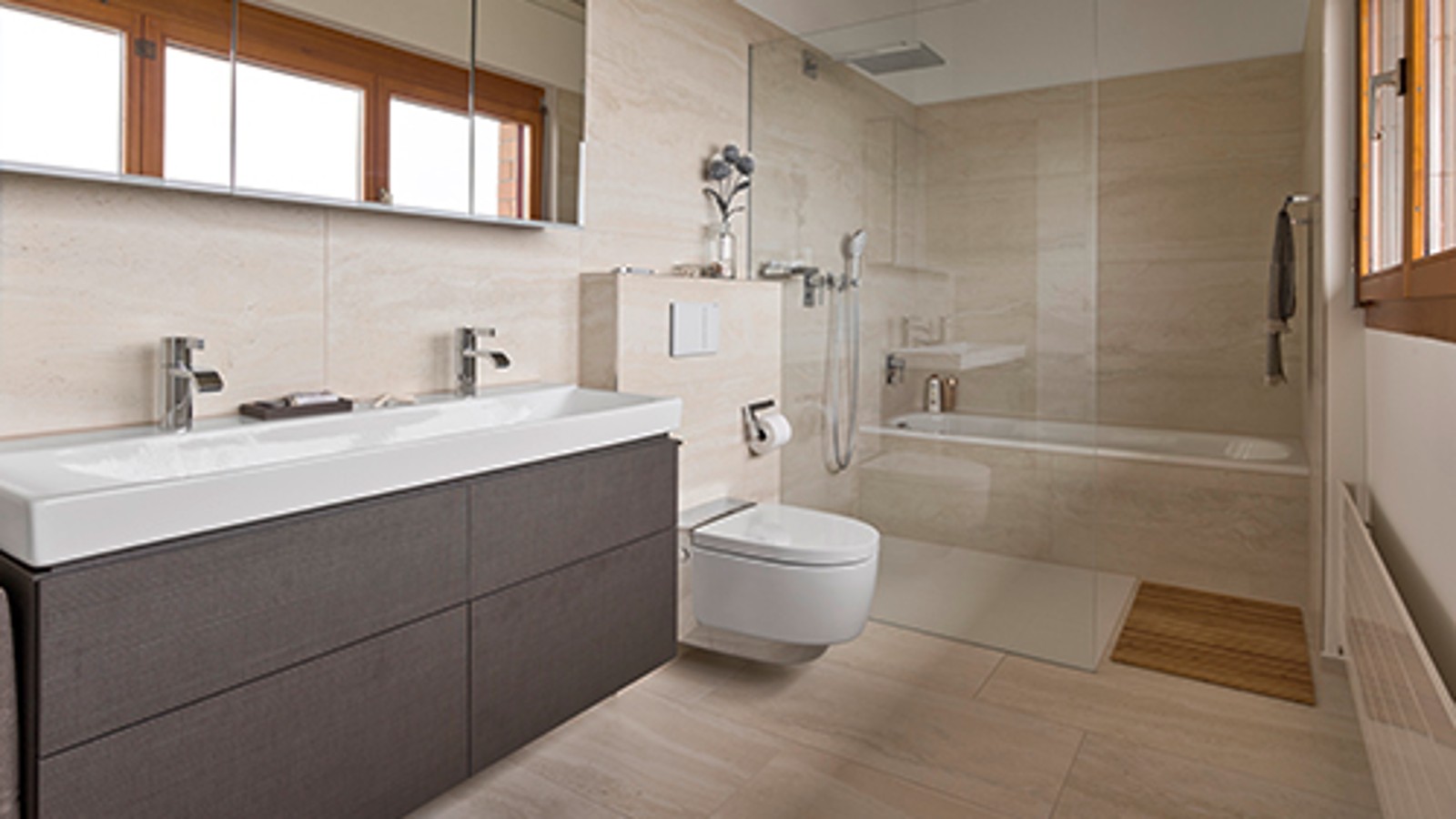 Badkamer met Geberit AquaClean douchewc na renovatie