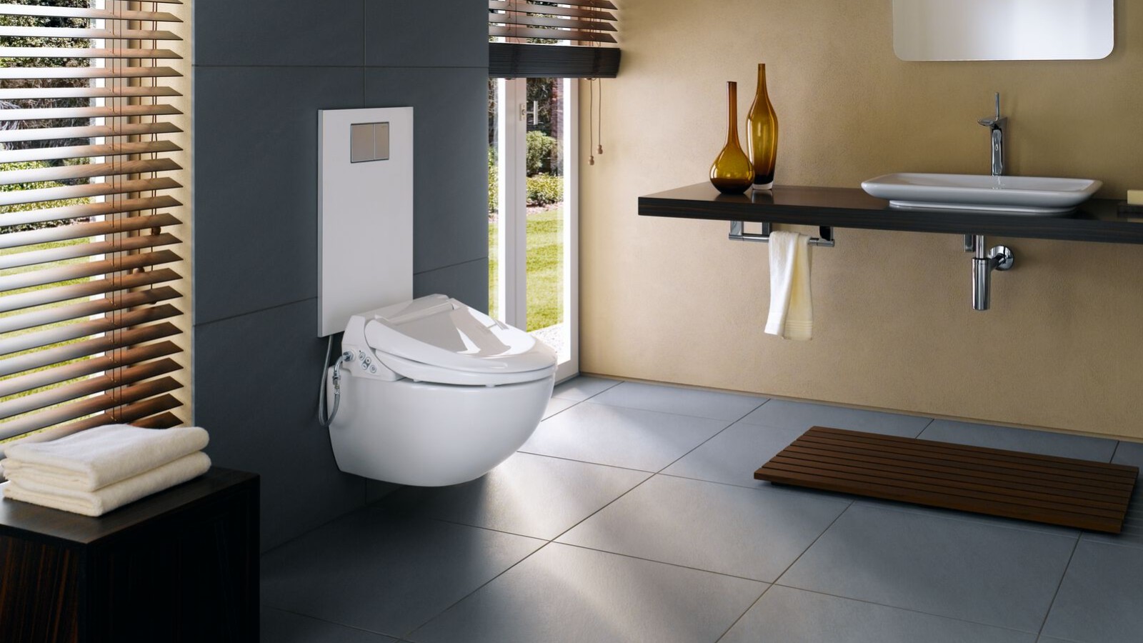 Geberit AquaClean 4000 met designplaat Geberit AquaClean 4000 met designplaat