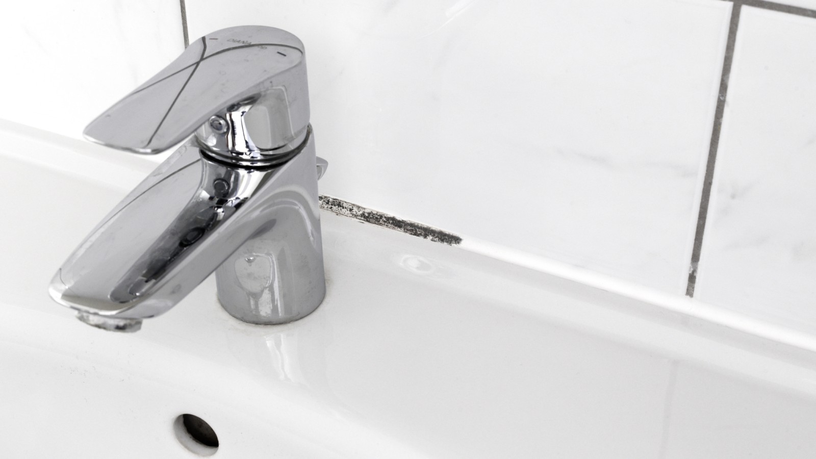 Schimmel in de badkamer Schimmel in de badkamer