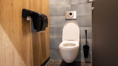 Geberit Acanto WC met Geberit Sigma10 bedieningsplaat Geberit Acanto WC met Geberit Sigma10 bedieningsplaat