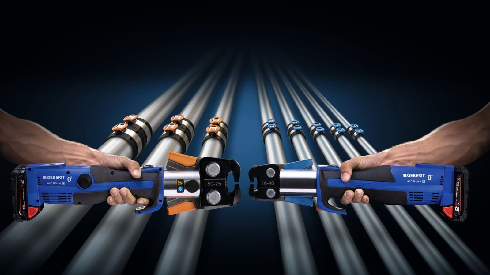 De twee persbekken in oranje en blauw maken wisselen verledentijd De twee persbekken in oranje en blauw maken wisselen verledentijd