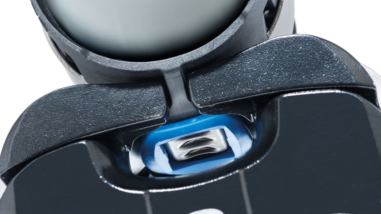 Gereedschap wordt geleid door de persindicator bij Geberit FlowFit Gereedschap wordt geleid door de persindicator bij Geberit FlowFit