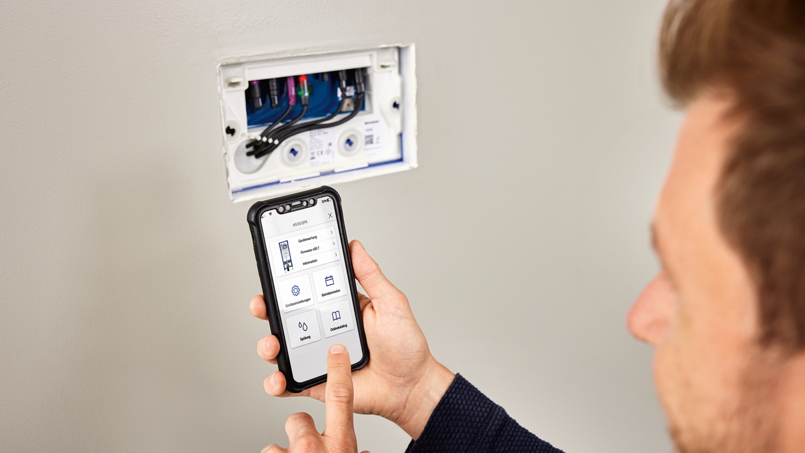 Instellen van de Geberit HS30 hygiënespoeling in het inbouwreservoir via de Geberit Control App. Instellen van de Geberit HS30 hygiënespoeling in het inbouwreservoir via de Geberit Control App.