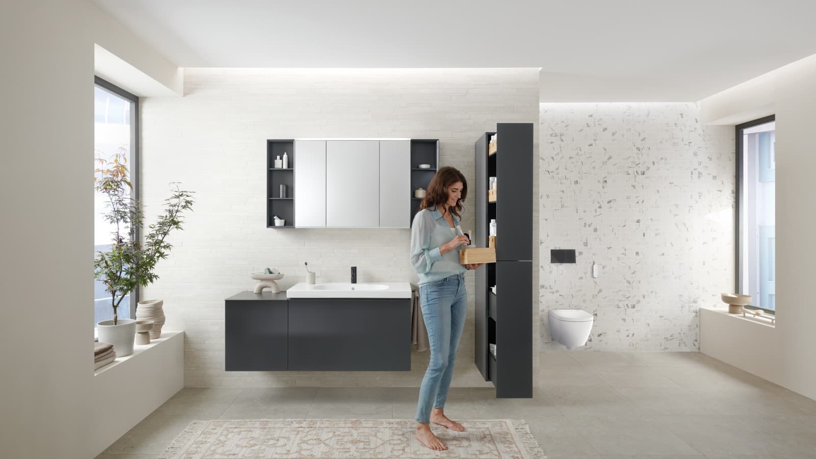 Vrouw in een badkamer in industriële stijl Vrouw in een badkamer in industriële stijl
