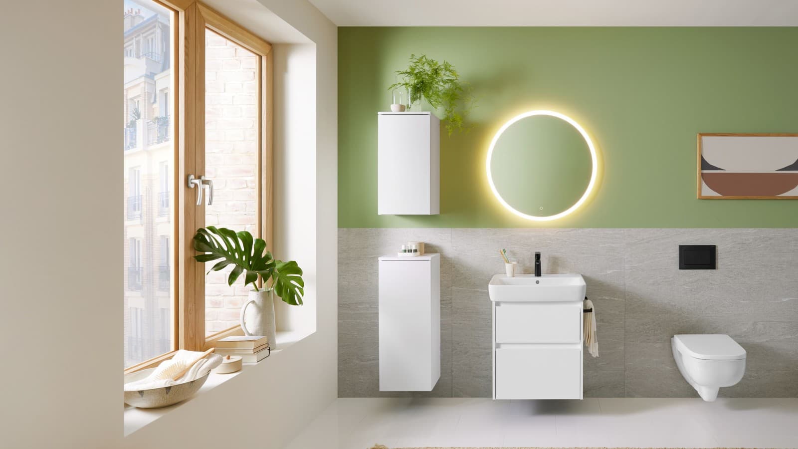 Nieuw badkamermeubilair in de Geberit Renova Plan-serie. Nieuw badkamermeubilair in de Geberit Renova Plan-serie.