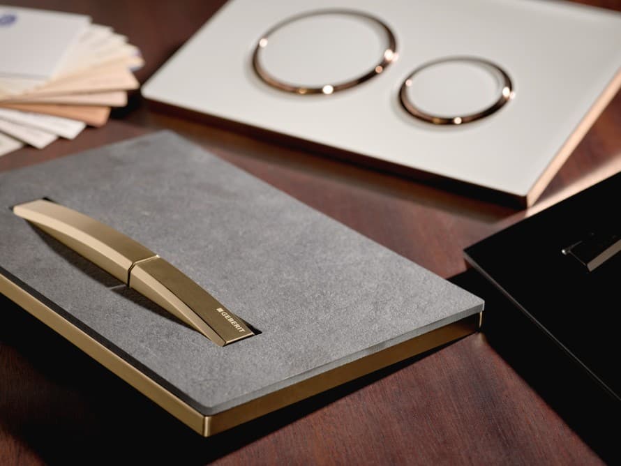 Sigma50 is verkrijgbaar met ronde of vierkante toetsen. De oppervlakken zijn beschikbaar in verschillende materialen, zoals glas of steen. Sigma50 is verkrijgbaar met ronde of vierkante toetsen. De oppervlakken zijn beschikbaar in verschillende materialen, zoals glas of steen.