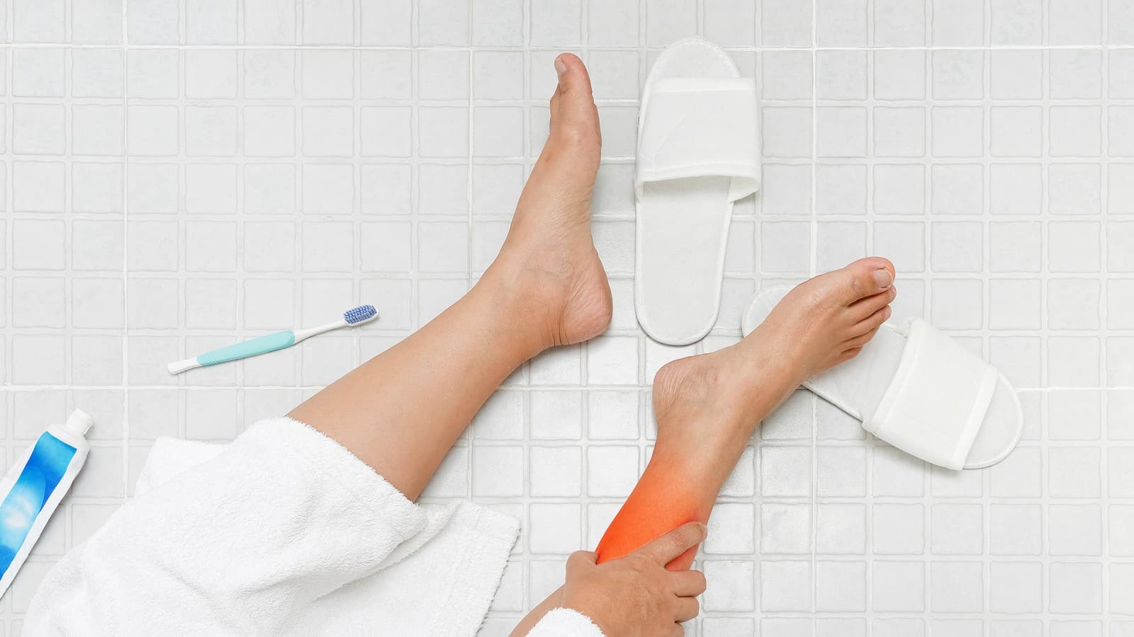 Valgevaar in de badkamer – de juiste materiaalkeuze is belangrijk Valgevaar in de badkamer – de juiste materiaalkeuze is belangrijk