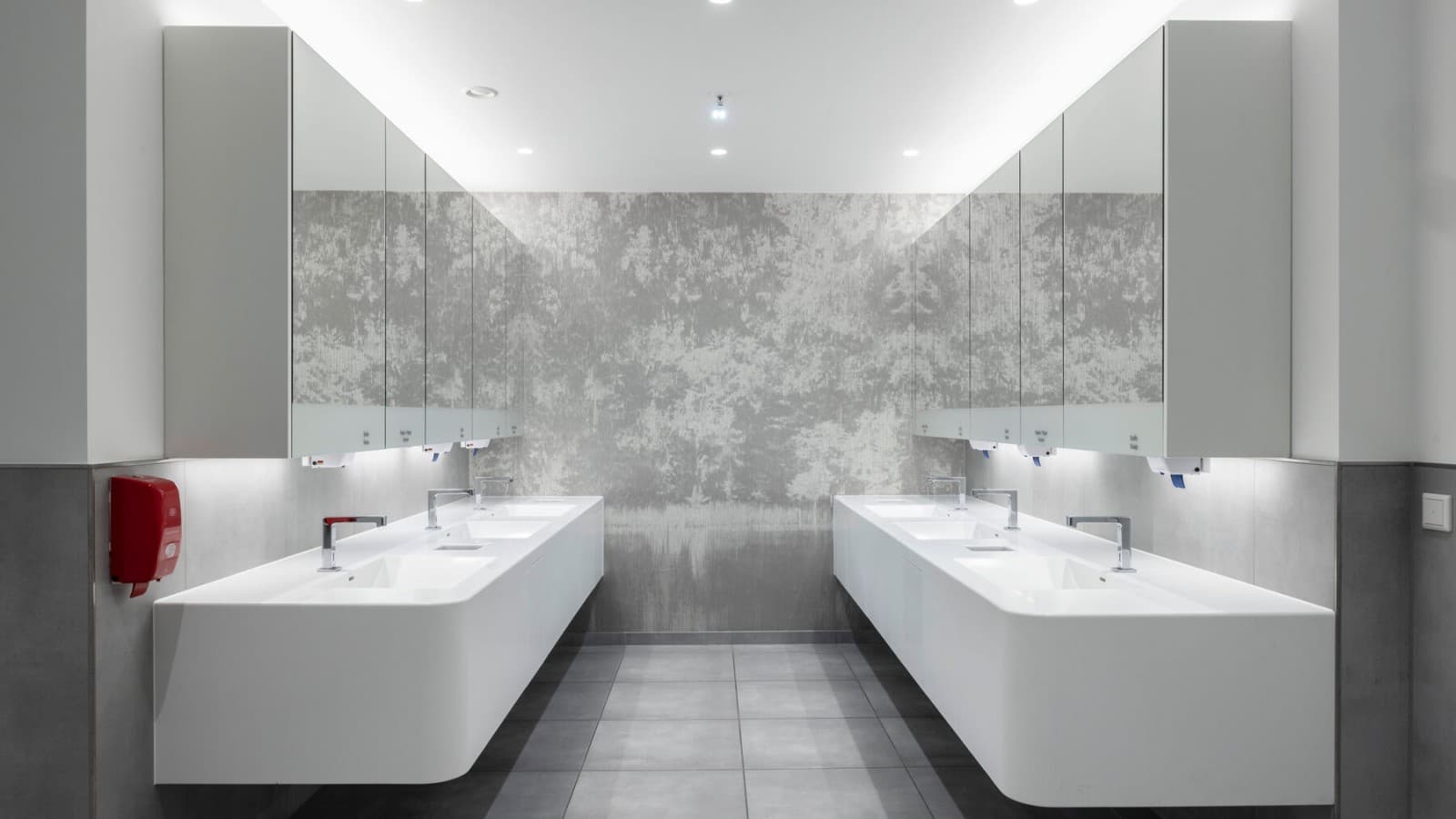 De sturing van de Geberit Brenta staande kraan wordt rechtstreeks via het GEBUS-kabel gevoed door het Geberit Gateway. De sturing van de Geberit Brenta staande kraan wordt rechtstreeks via het GEBUS-kabel gevoed door het Geberit Gateway.