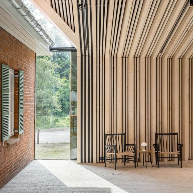 Herdenken om niet te vergeten: Flugt neemt de vluchtelingengeschiedenis van de afgelopen honderd jaar op (© R_Hjortshoj) Herdenken om niet te vergeten: Flugt neemt de vluchtelingengeschiedenis van de afgelopen honderd jaar op (© R_Hjortshoj)