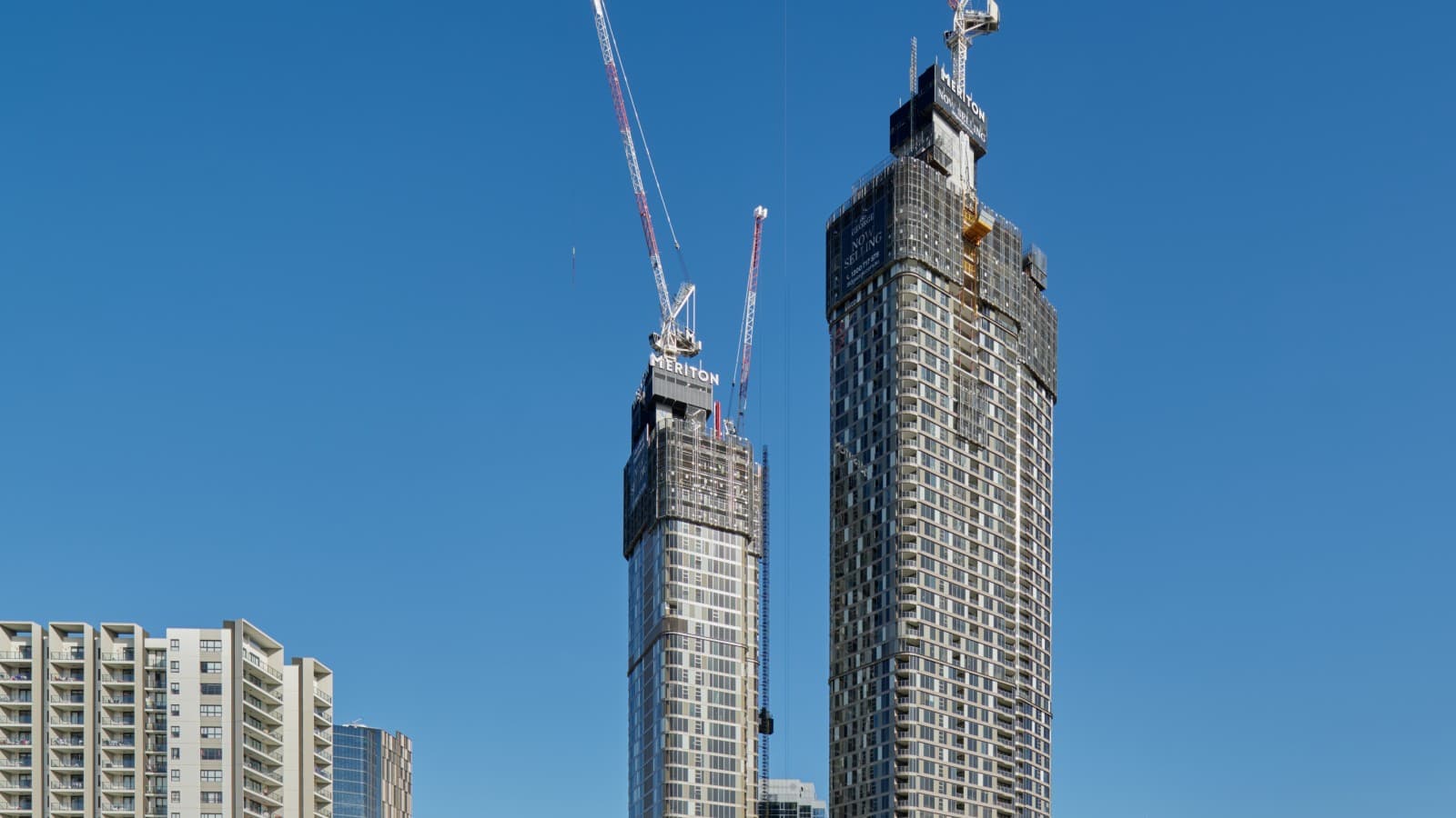 De twee 180 George Towers markeren de verdichting van de agglomeratie Sydney (© Michael Curwood & Adam Powell) De twee 180 George Towers markeren de verdichting van de agglomeratie Sydney (© Michael Curwood & Adam Powell)