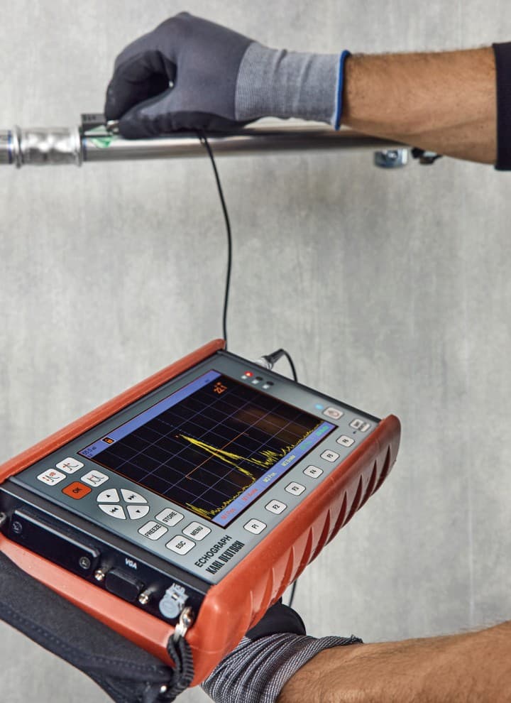 De juiste insteekdiepte controleren met het Geberit EST 5-meetinstrument De juiste insteekdiepte controleren met het Geberit EST 5-meetinstrument