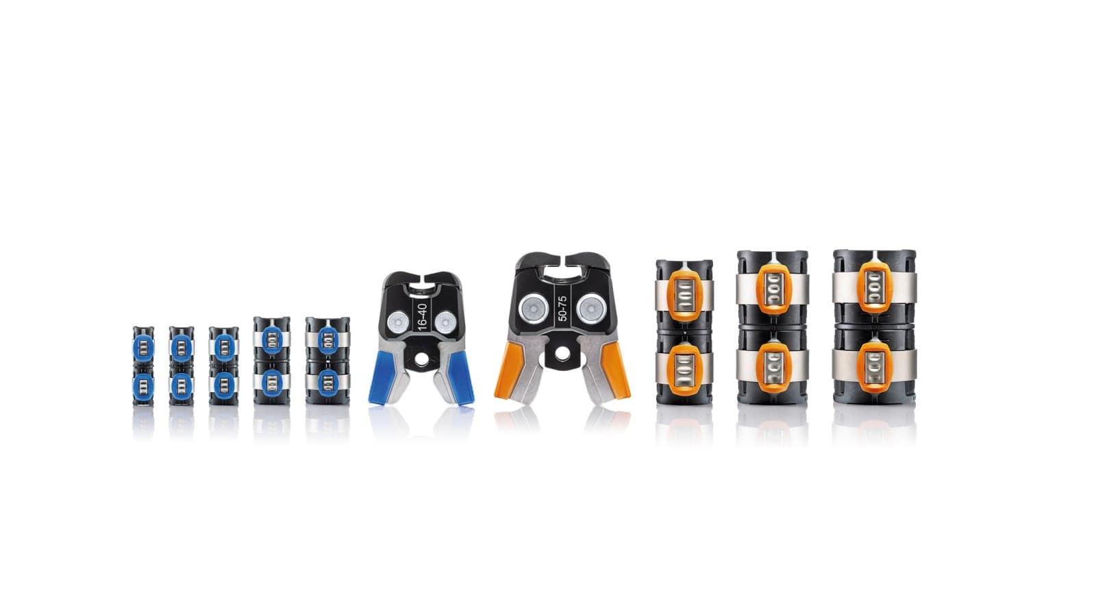 Voor het persen van alle acht diameters van Geberit FlowFit zijn slechts twee persbekken nodig. Voor het persen van alle acht diameters van Geberit FlowFit zijn slechts twee persbekken nodig.